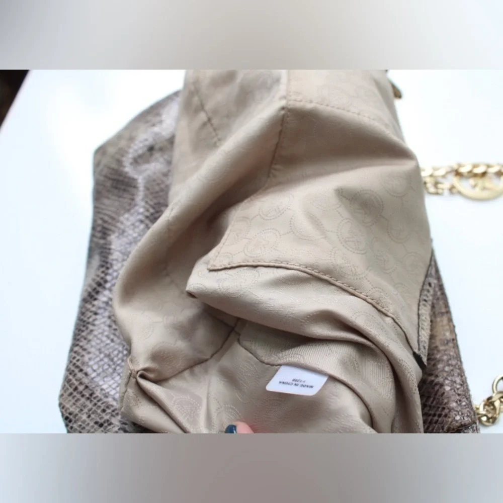 Michael Kors Jet Set tote bag - Picture 6 of 16